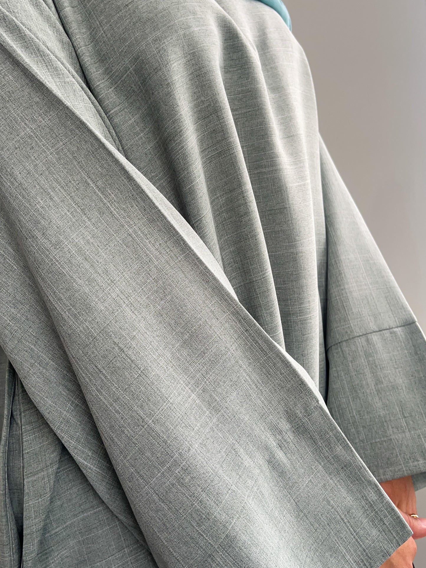 OVERSIZED MINT LINEN CLOSED EVERYDAY ABAYA SET