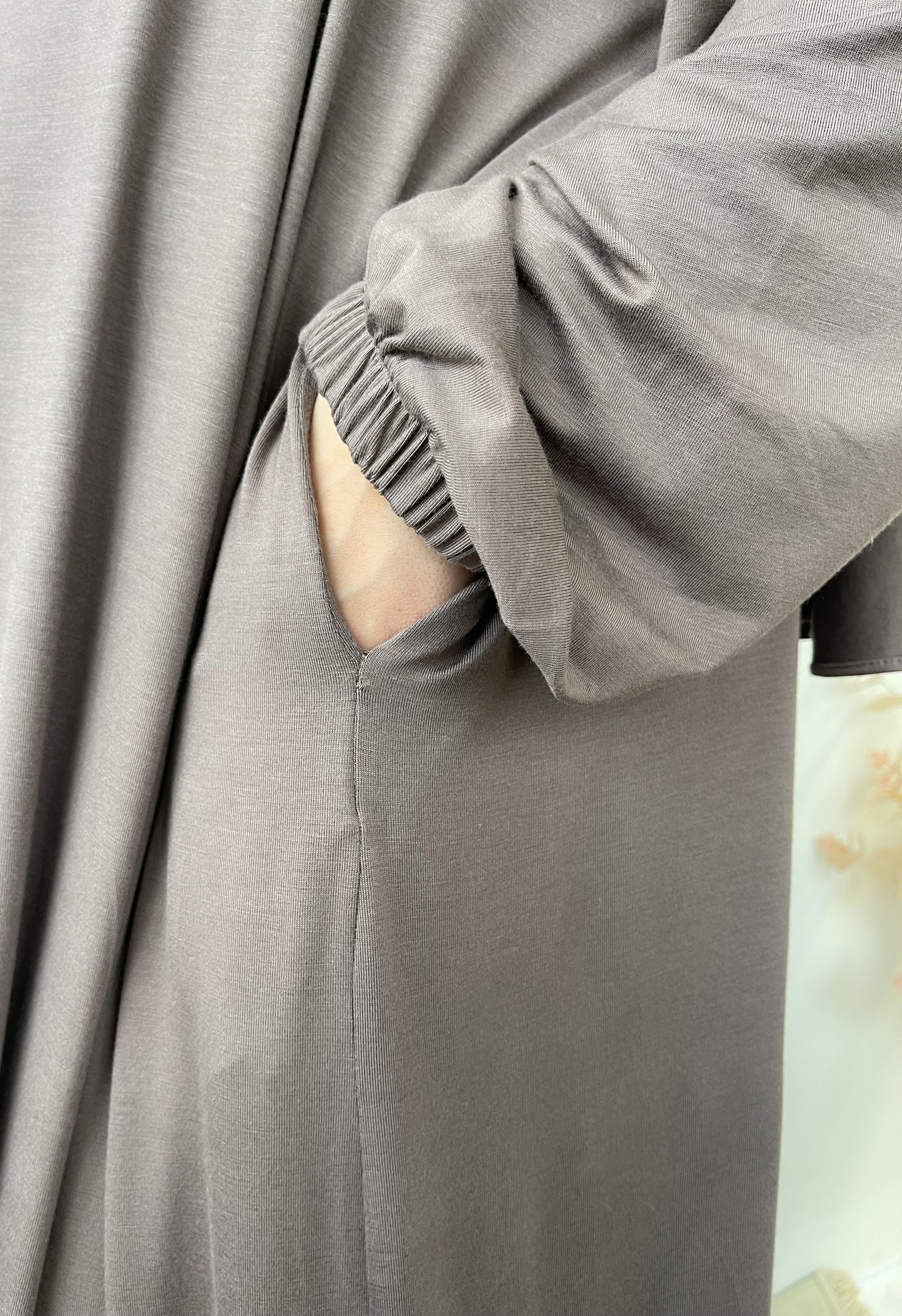 MUMMY & ME | LADIES ONE PIECE PRAYER ABAYA- DEEP TAUPE