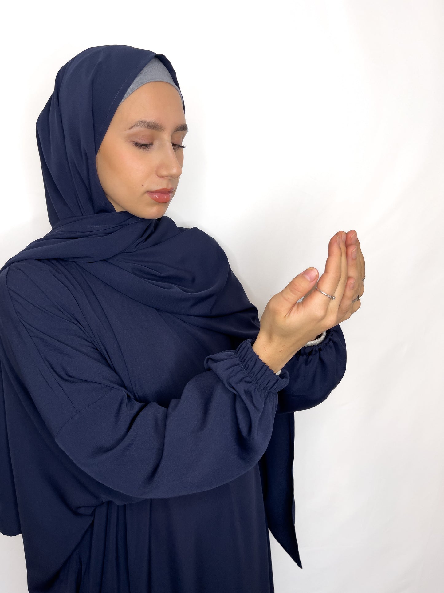 MIDNIGHT NAVY CLASSIC ONE PIECE ABAYA