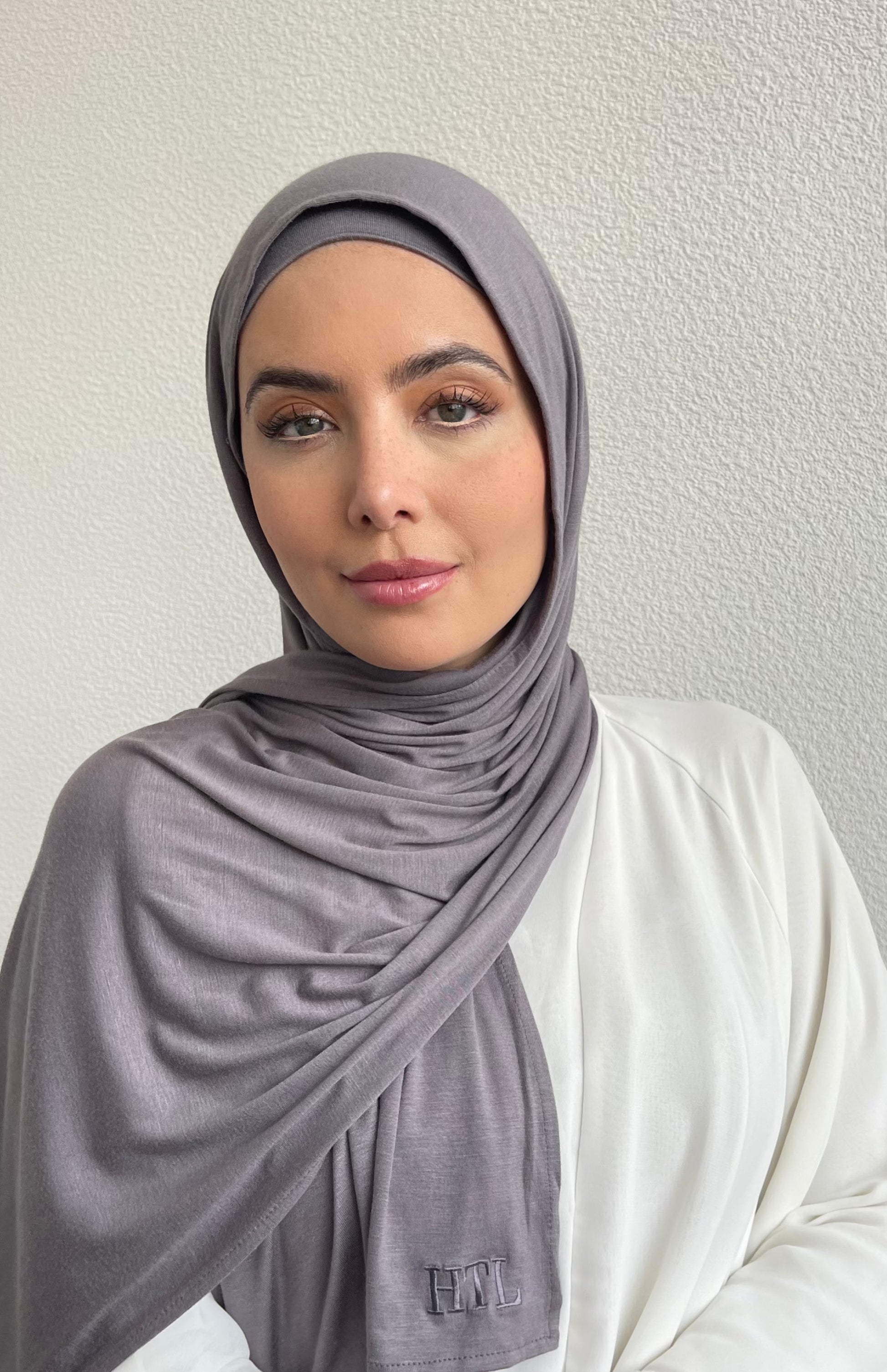 Modest islamic clothing for women. Double stitched grey jersey hijab. 