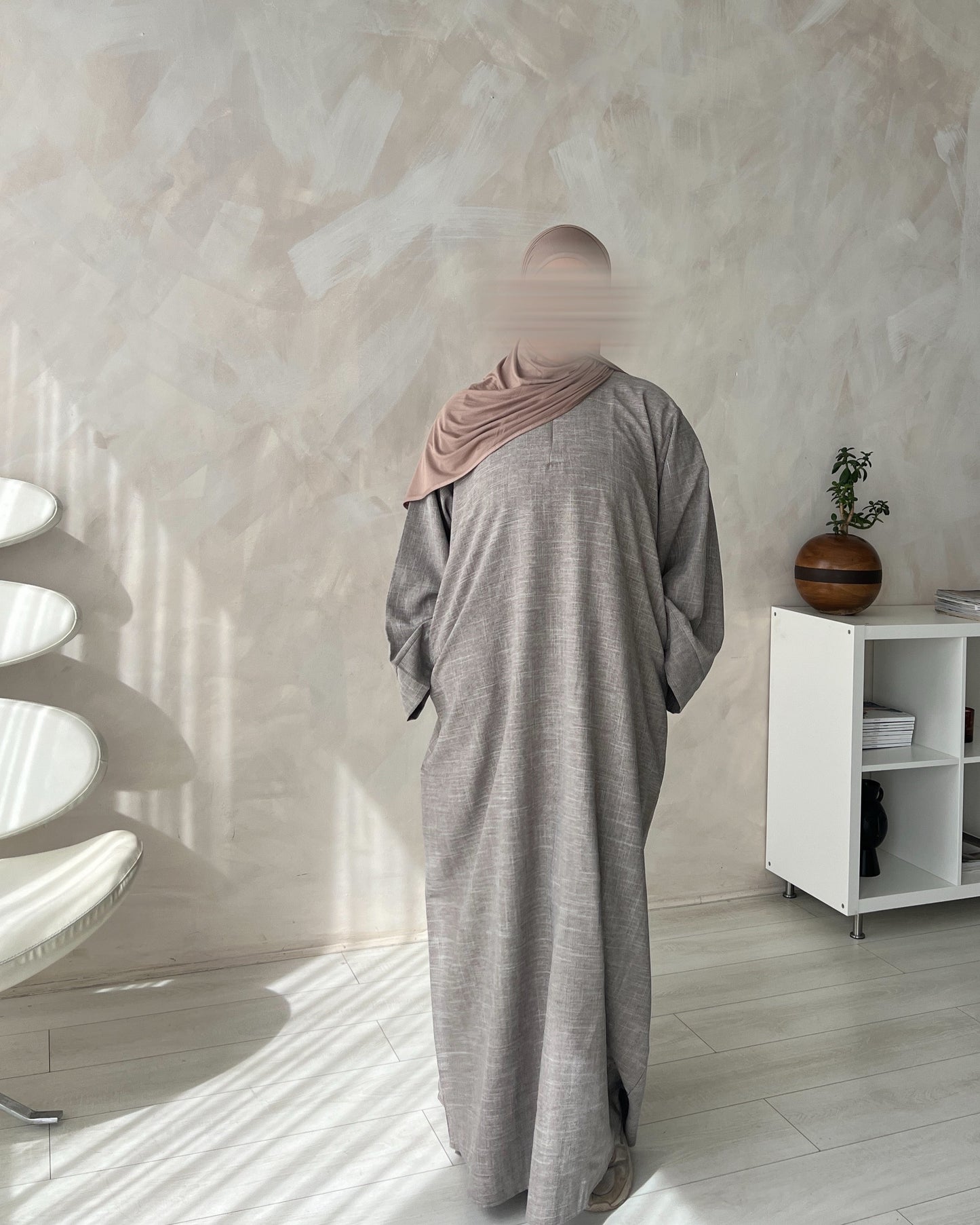 OVERSIZED TAUPE LINEN CLOSED EVERYDAY ABAYA SET