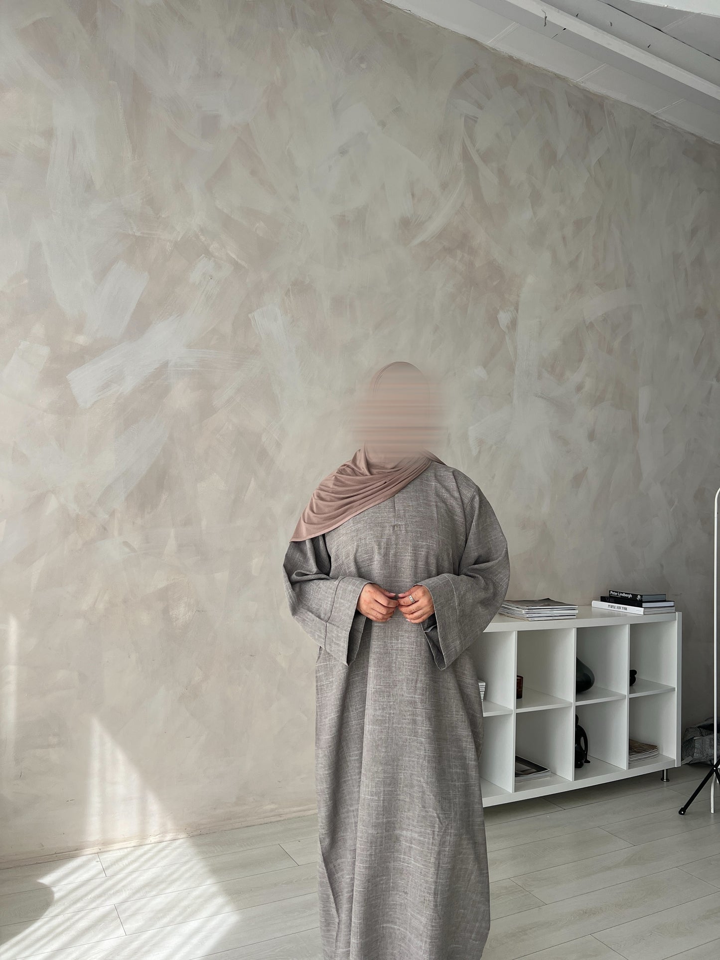 OVERSIZED TAUPE LINEN CLOSED EVERYDAY ABAYA SET