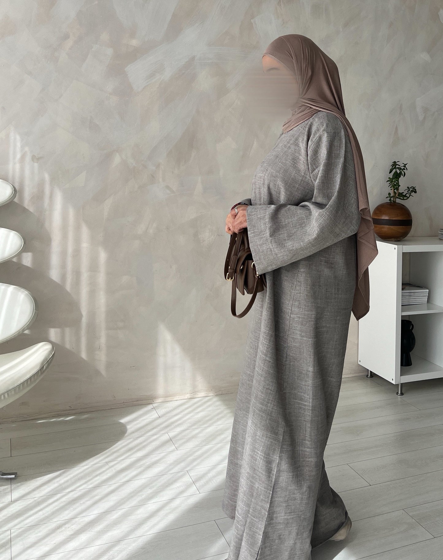 OVERSIZED TAUPE LINEN CLOSED EVERYDAY ABAYA SET